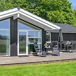 Feriehus 5 Bedroom Amazing In Sydals