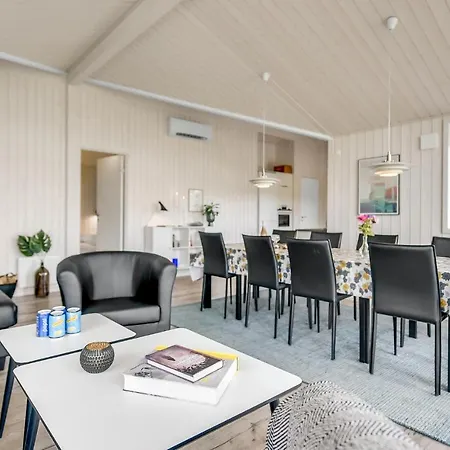 Feriehus 5 Bedroom Amazing In Sydals