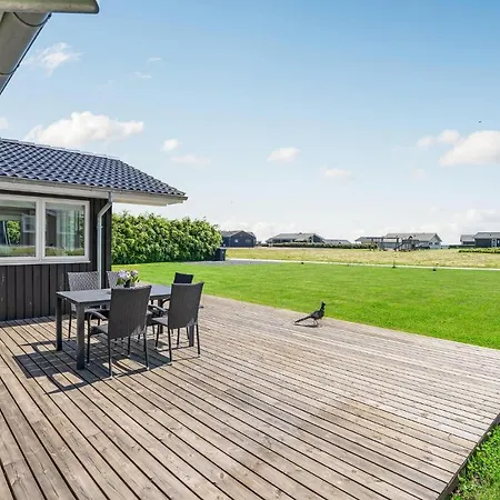 5 Bedroom Amazing In Sydals