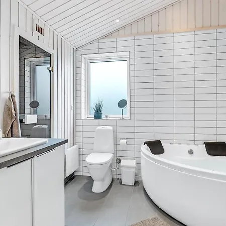 5 Bedroom Amazing In Sydals Feriehus Sarup