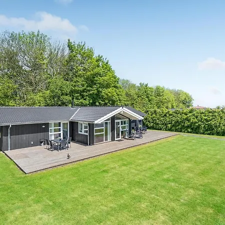 Feriehus 5 Bedroom Amazing In Sydals *