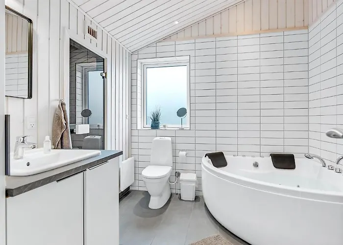 5 Bedroom Amazing In Sydals Holiday home Sarup