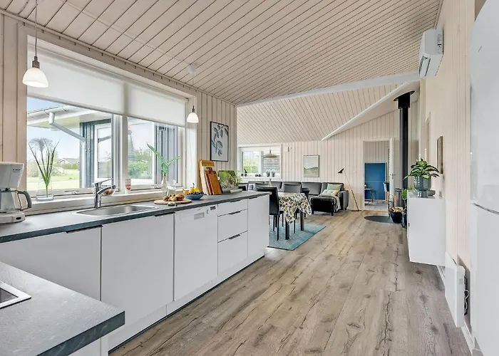 Holiday home 5 Bedroom Amazing In Sydals *